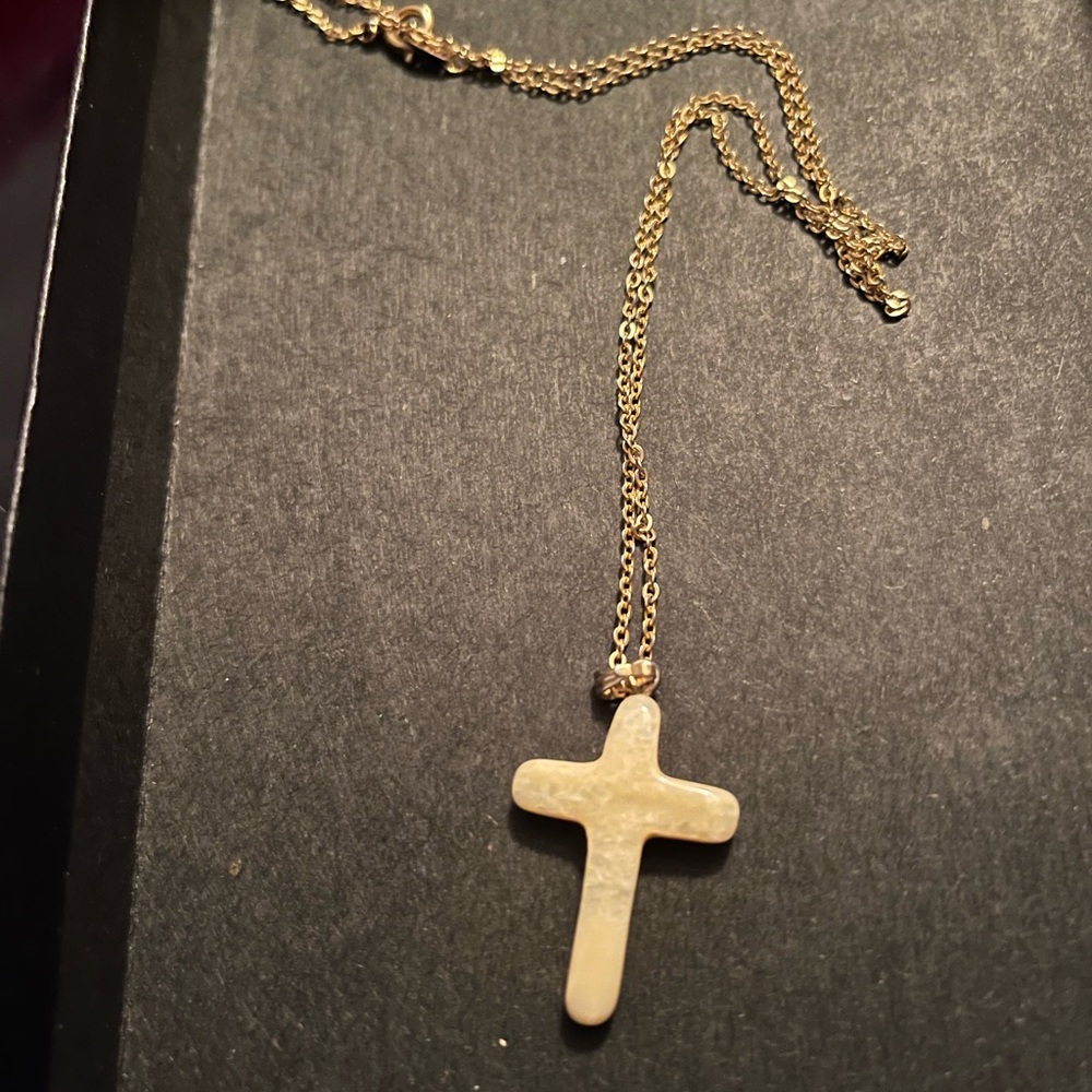 Cross Necklace - Picture 1 of 2